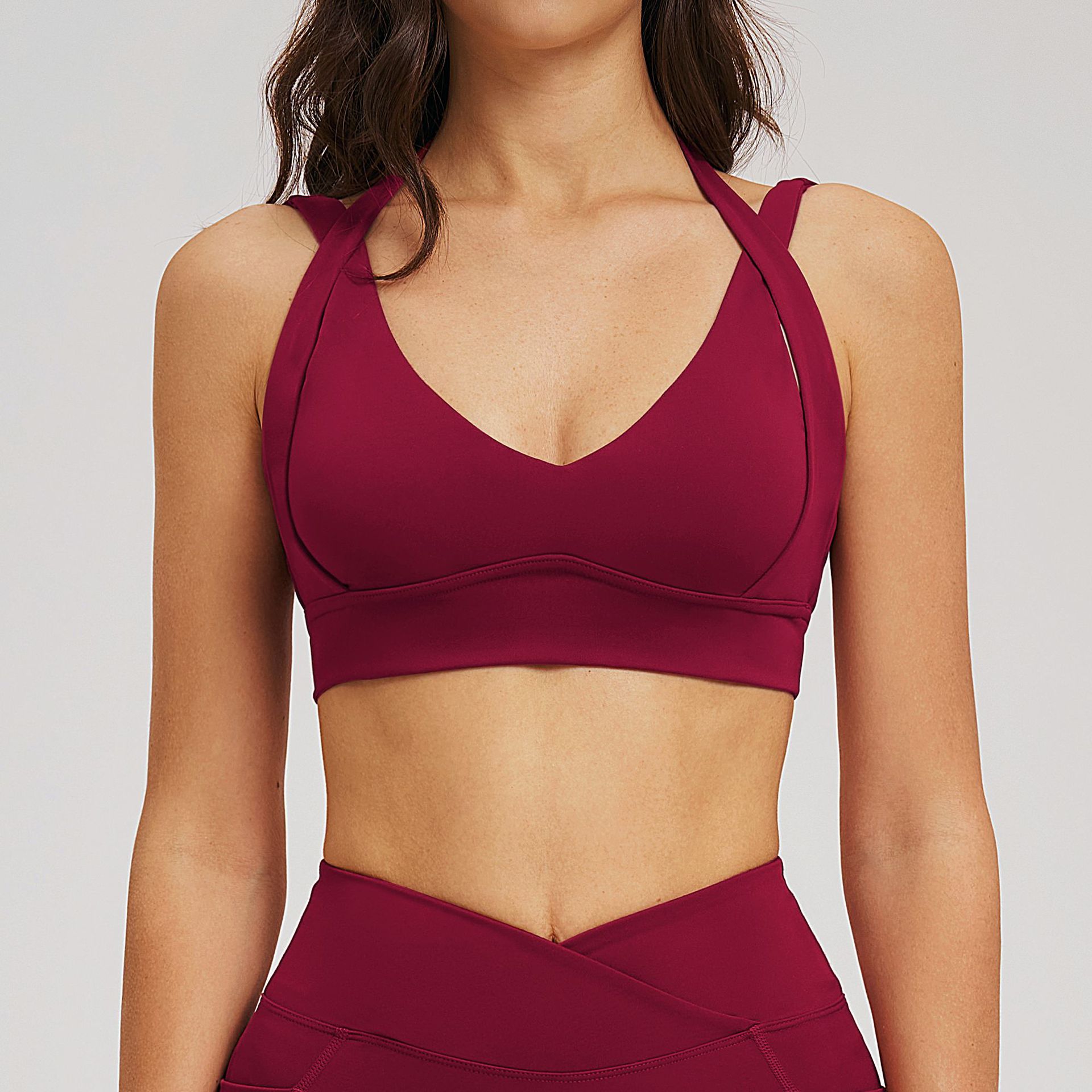 Workout Clothes Woman Gym Top  - Sports Equipment Logos 评论和价格